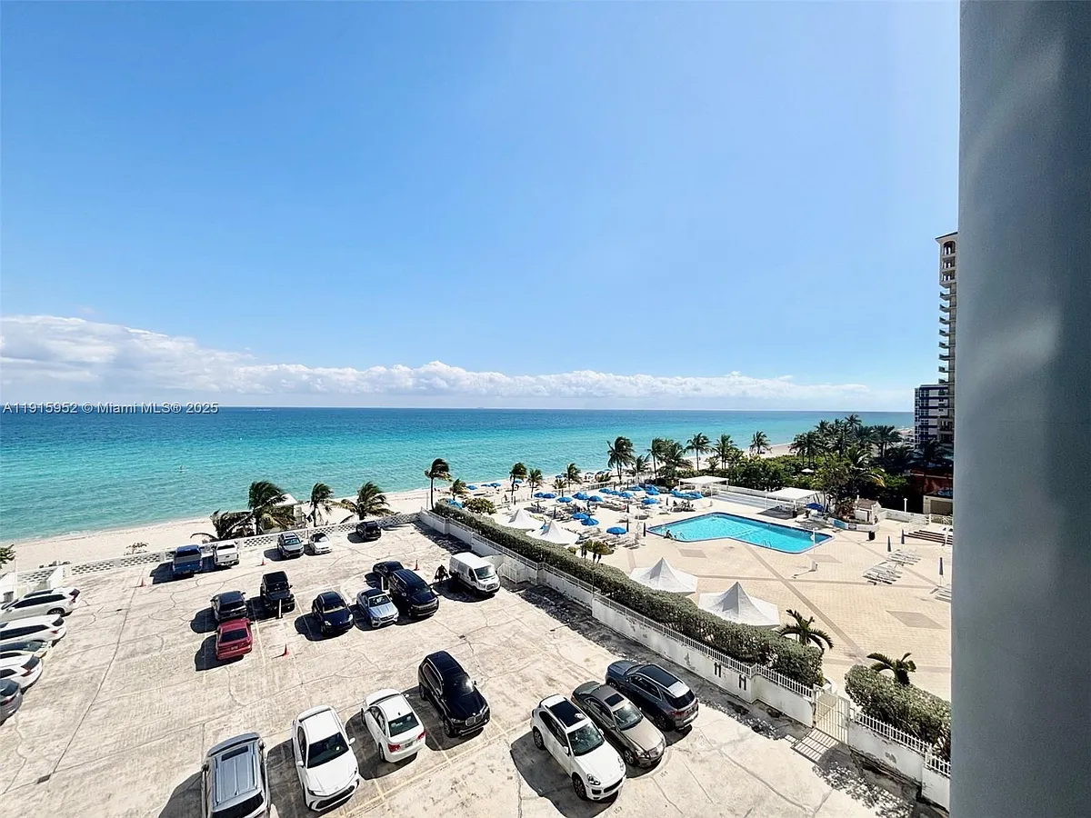 Building Photo - 2030 S Ocean Dr #521