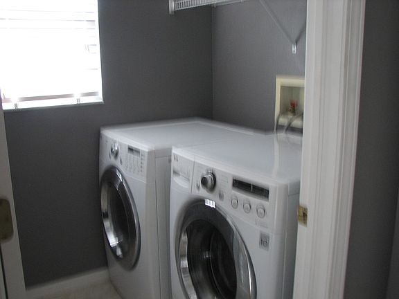 3rd image of 3445 Cardinal Feather Dr
