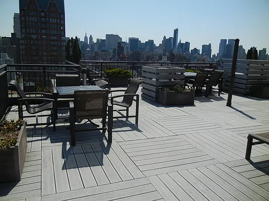 Sold by La Seven Inc. | media 27