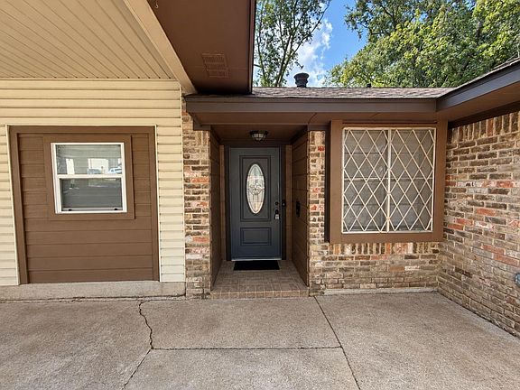 5th image of 111 Rigby Owen Rd