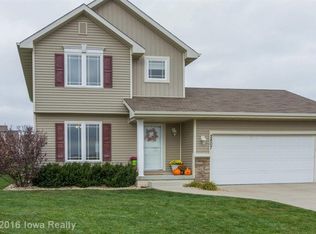 2807 SE Ridge Crest St, Grimes, IA 50111