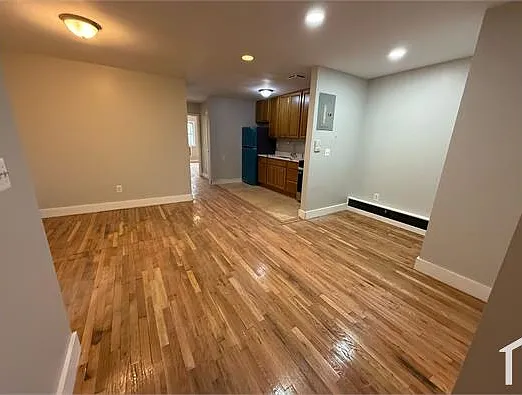 111 Thatford Ave