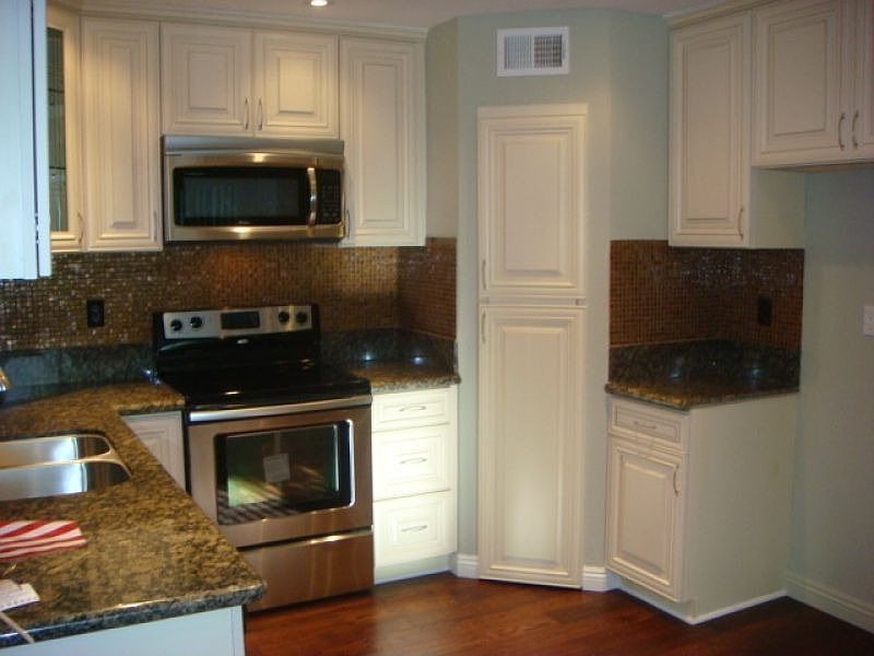 1st image of 18611 Collins St APT E16