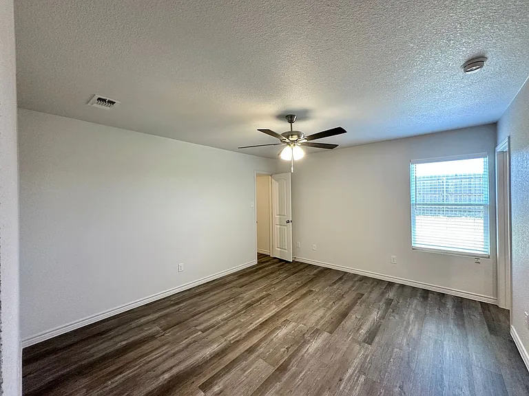 117A Dolphin Dr — Photo 22