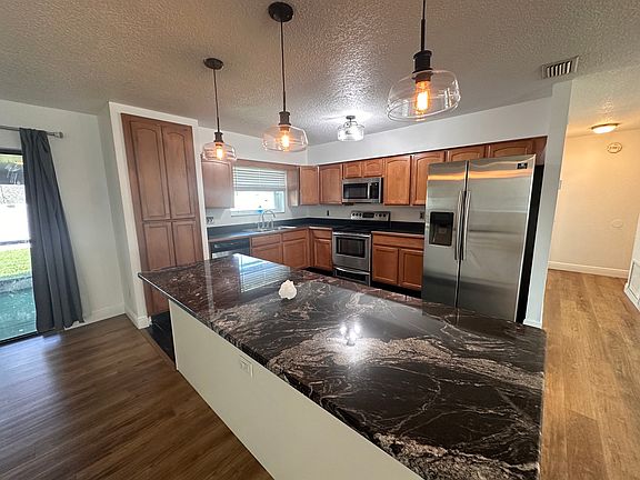 2nd image of 112 Tipperary Dr