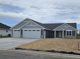 1363 Highland Ridge Dr, De Pere, WI 54115