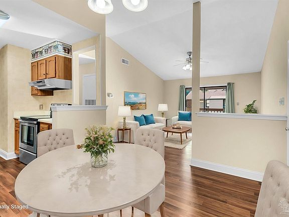 2nd image of 2201 Scenic Hwy APT C8