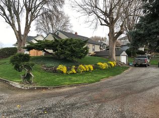 107 NW Crescent Ave, Sunnyside, WA 98944