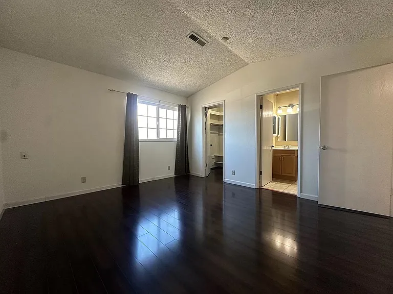 254 Grau Dr — Photo 9