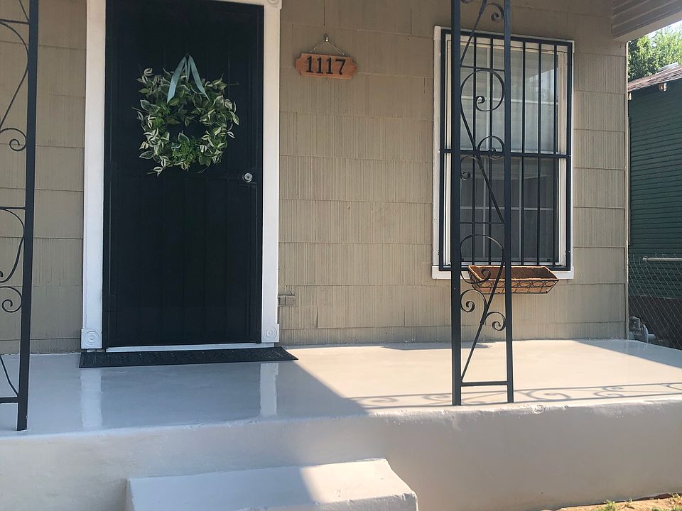 1st image of 1117 Perez St
