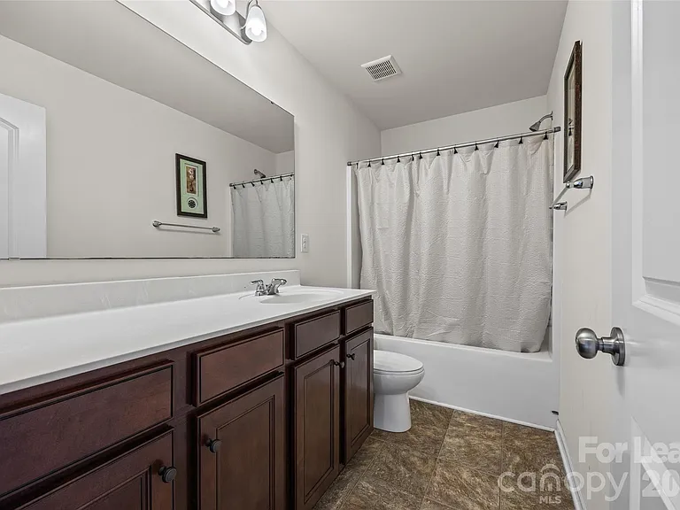 409 Elizabeth Valley Ln — Photo 18