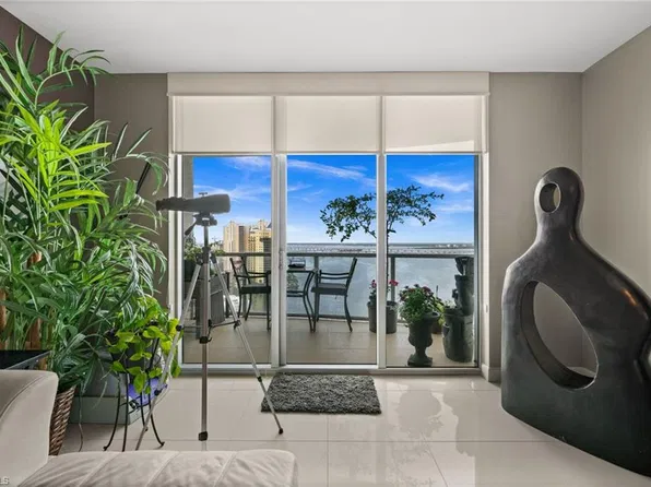 3000 Oasis Grand BLVD #2105, FORT MYERS, FL 33916