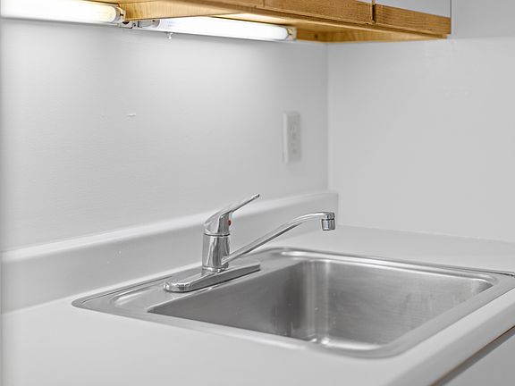 4th image of 260 Shady Ave APT 21