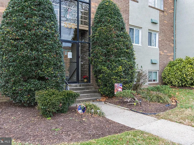 350 Gatewater Ct #A — Photo 29