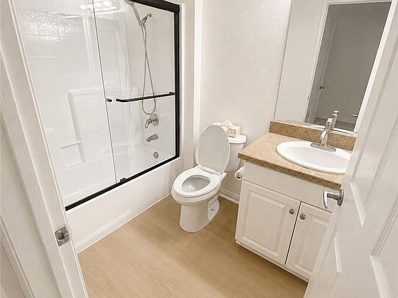3rd image of 5535 Canoga Ave APT 210