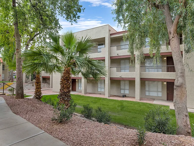 Glen Brae Apartments — Photo 35