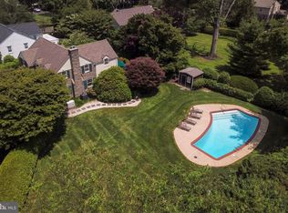 859 Washington Ln, Jenkintown, PA 19046