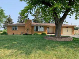 1025 Fond Du Lac St, Mount Calvary, WI 53057