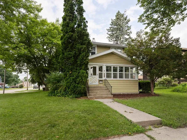 425 S Whitewater Ave, Jefferson, WI 53549