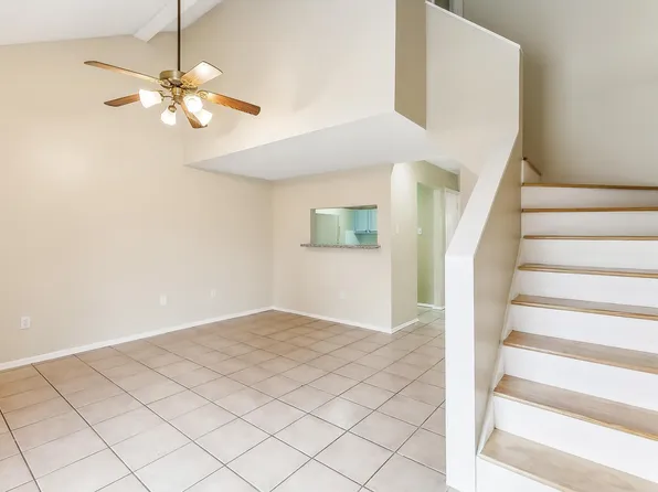 402 Lee Dr APT 2C, Baton Rouge, LA 70808