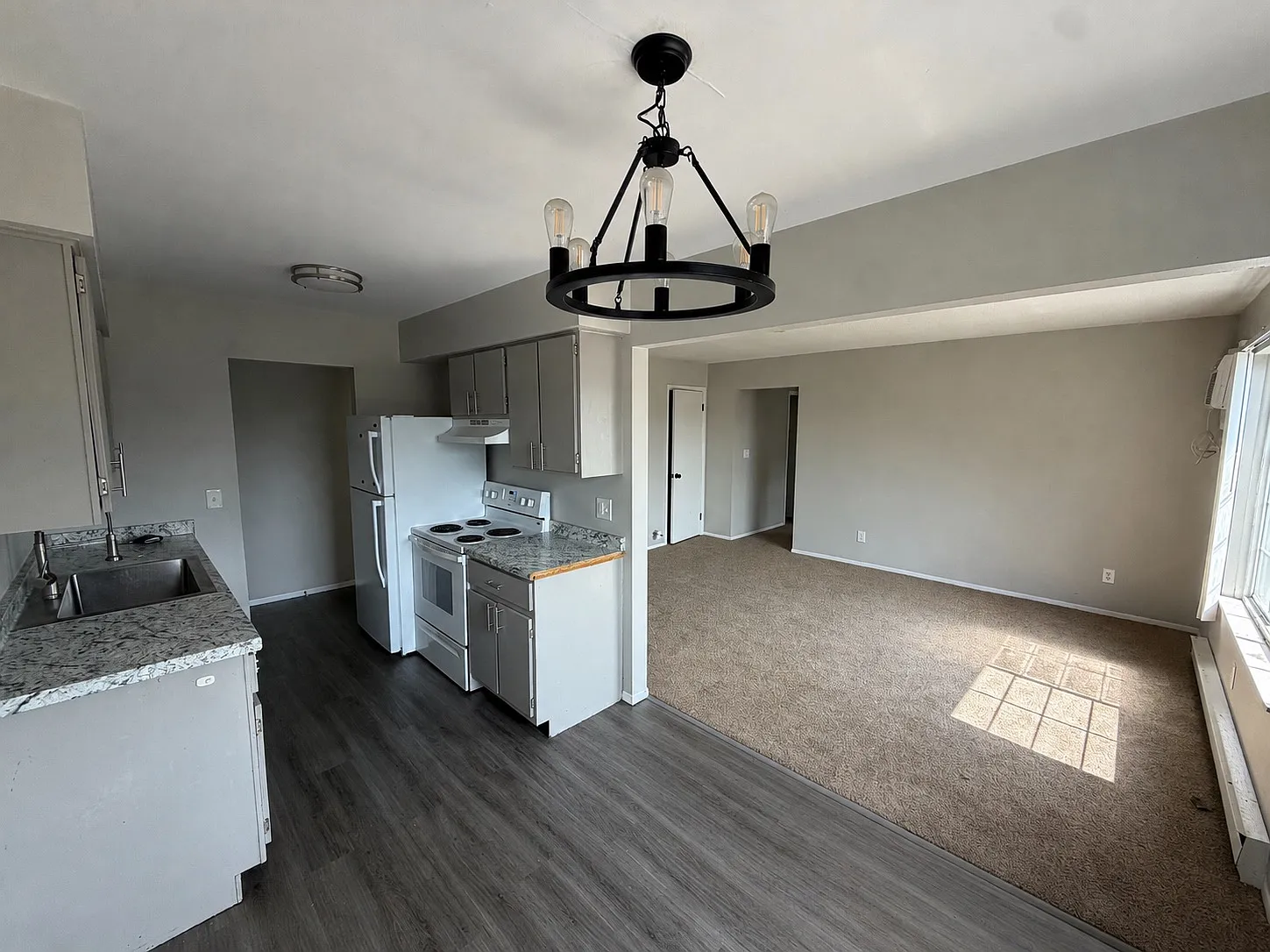 2 bed, 1.5 bath, 850 sqft, $1,000 — Photo 1