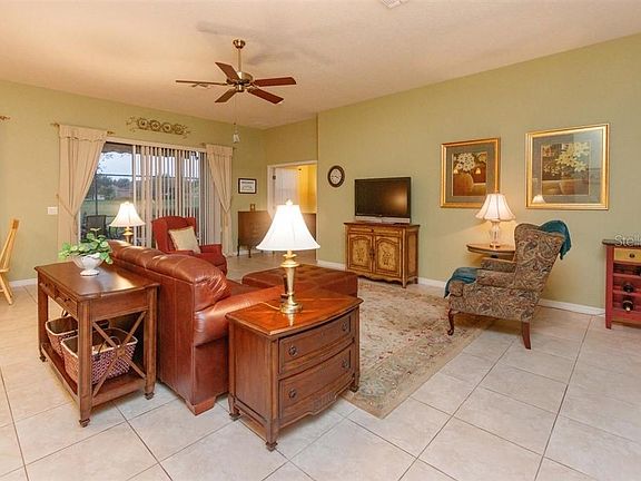 4th image of 222 Crepe Myrtle Dr