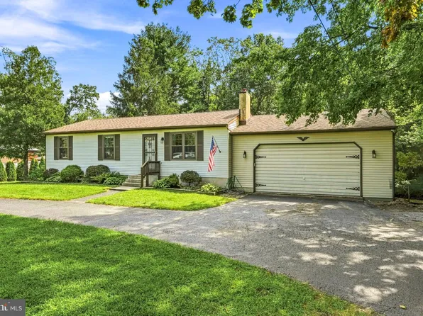 1930 Grant Ave, Williamstown, NJ 08094