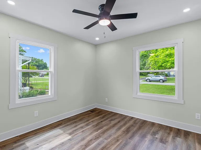 3908 Plymouth Rd — Photo 9