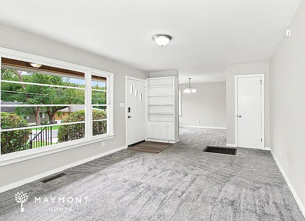 205 Ridgewood Ave — Photo 5