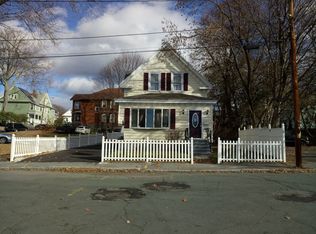 25 Middlebury St, Lawrence, MA 01841