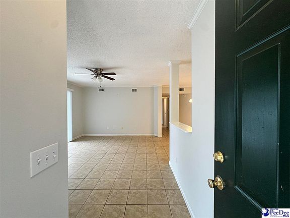 2nd image of 711 Coventry Ln APT B1