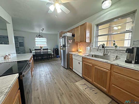 5th image of 3502 Bandolina Ave