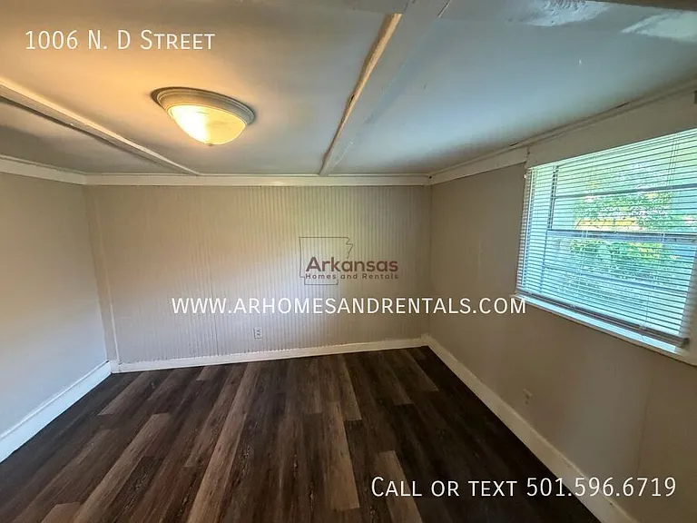 1006 N D St — Photo 10