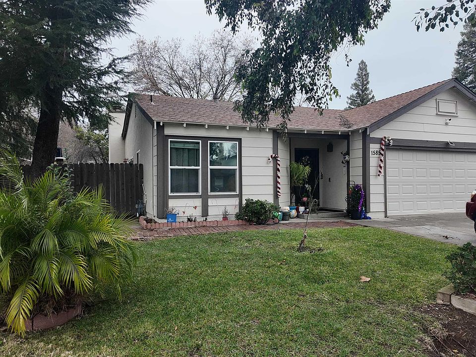 1st image of 1585 Pebblewood Dr