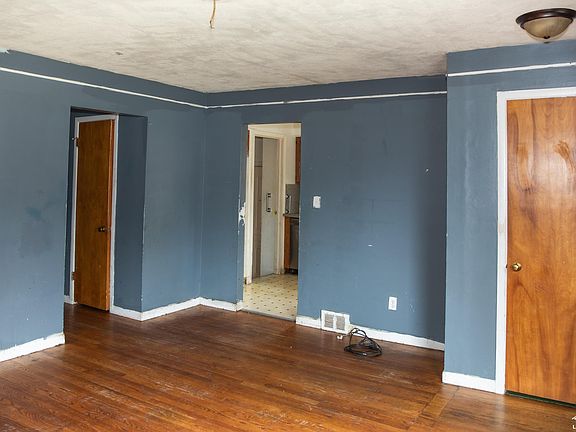 5th image of 735 Detroit Ave