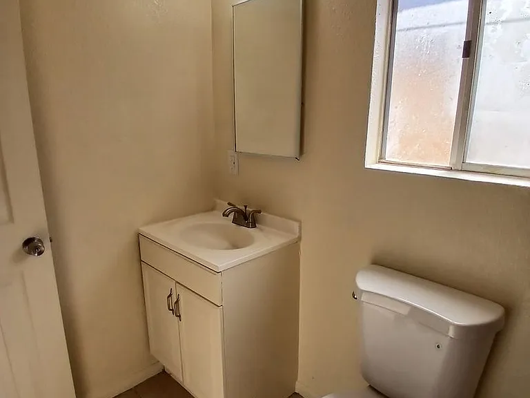 534 El Centro Ave — Photo 7