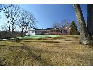 11 Rock Hill Ln photo 1