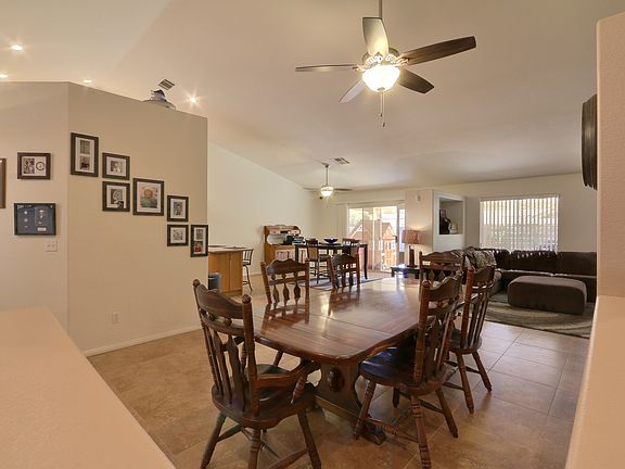 5th image of 4701 Carmar Dr
