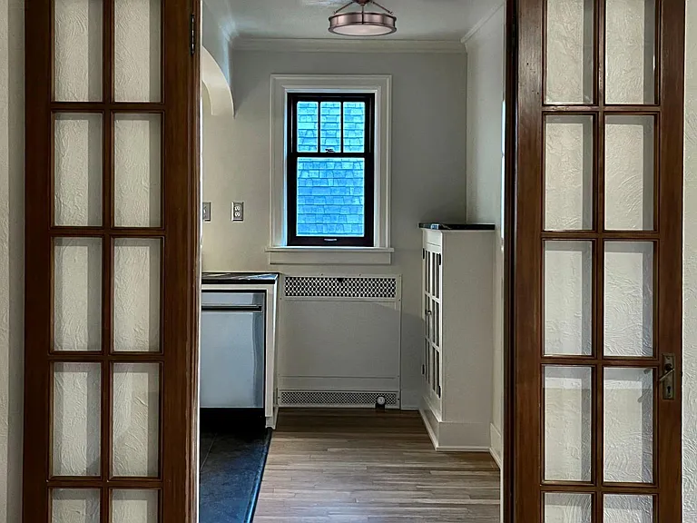 224 E Pine St #6 — Photo 10