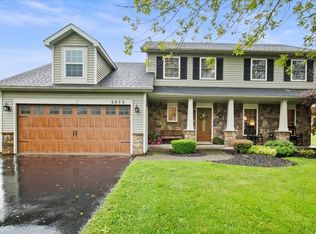 2072 Brookway Cres, Ontario, NY 14519