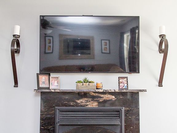 4th image of 23127 Cherry Blossom Ln