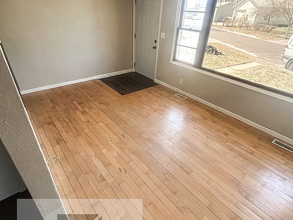 4th image of 1200 Dell Ave