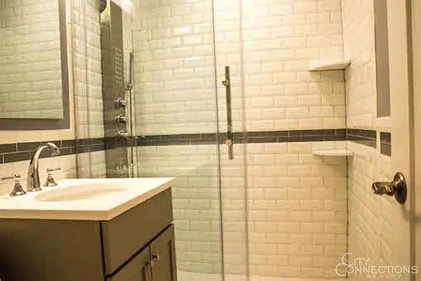 Rented by City Connections Realty | media 40