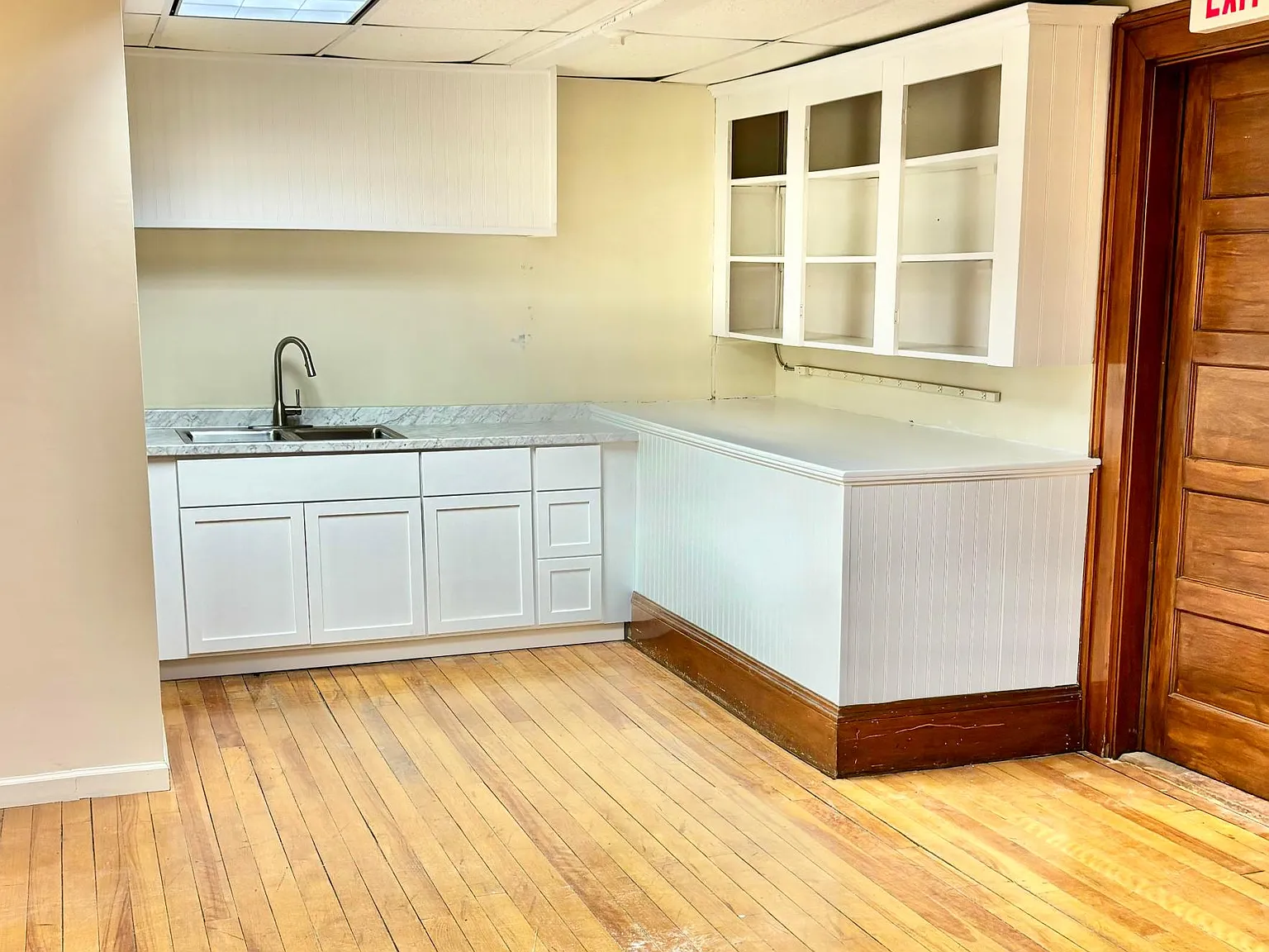 2 bed, 1350 sqft, $1,600 — Photo 4