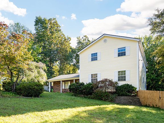 4th image of 2422 Haven Cove Ln