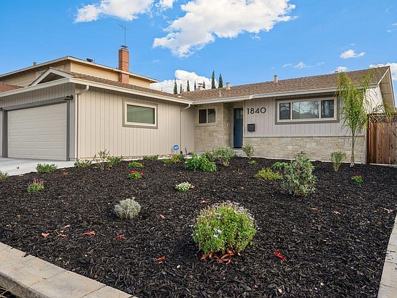 3rd image of 1840 Yosemite Dr