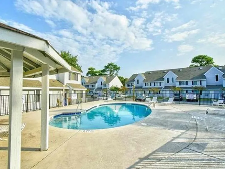 500 Fairway Village Dr #5-J — Photo 17