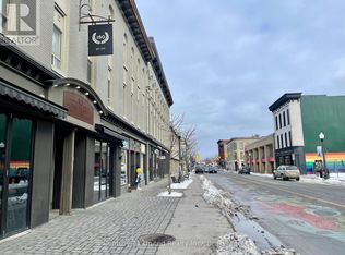 172.5 Hunter St W #4, Peterborough, ON K9H 2K8