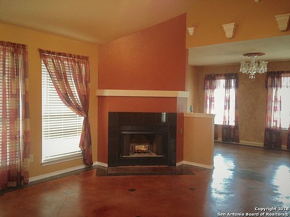 3rd image of 10141 Sandyglen