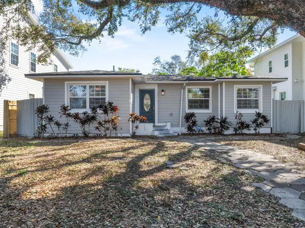 1525 15th St N, Saint Petersburg, FL 33704